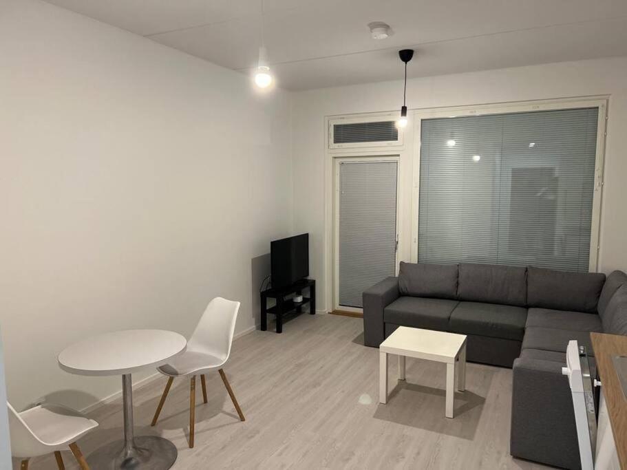 Ihana Huoneisto Juna Aseman Vieressae. Vantaa Zewnętrze zdjęcie